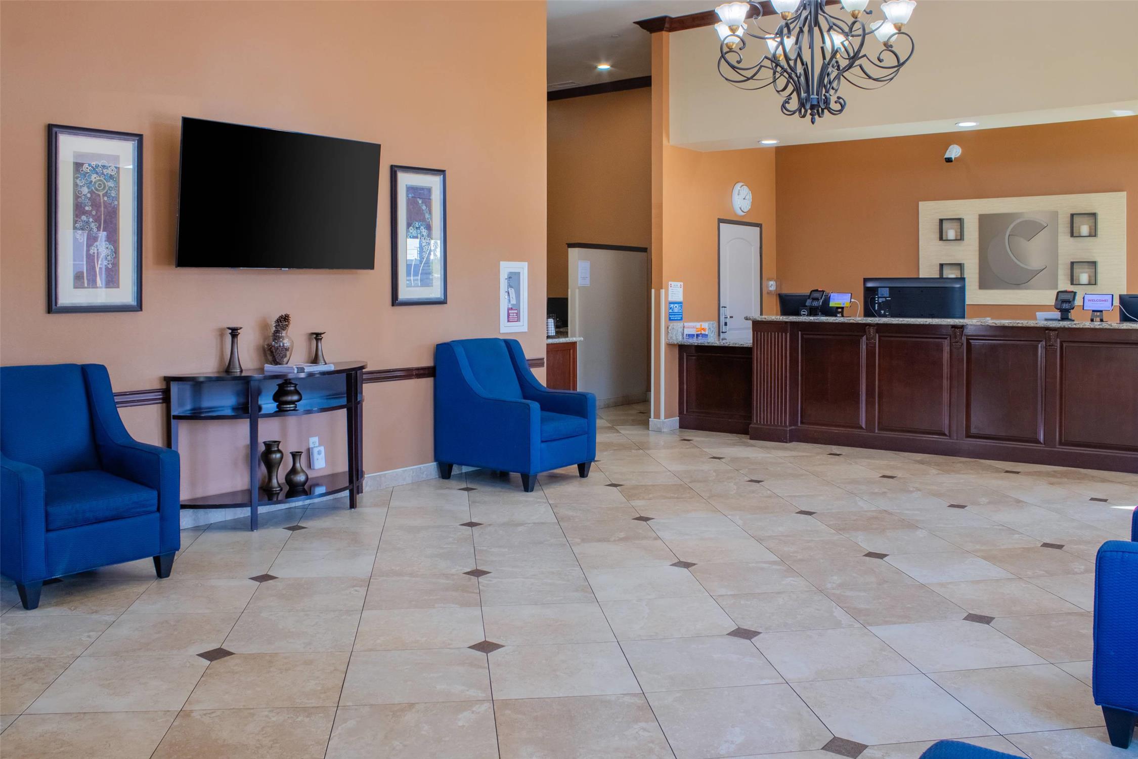 Comfort Inn & Suites San Bernardino 13/16