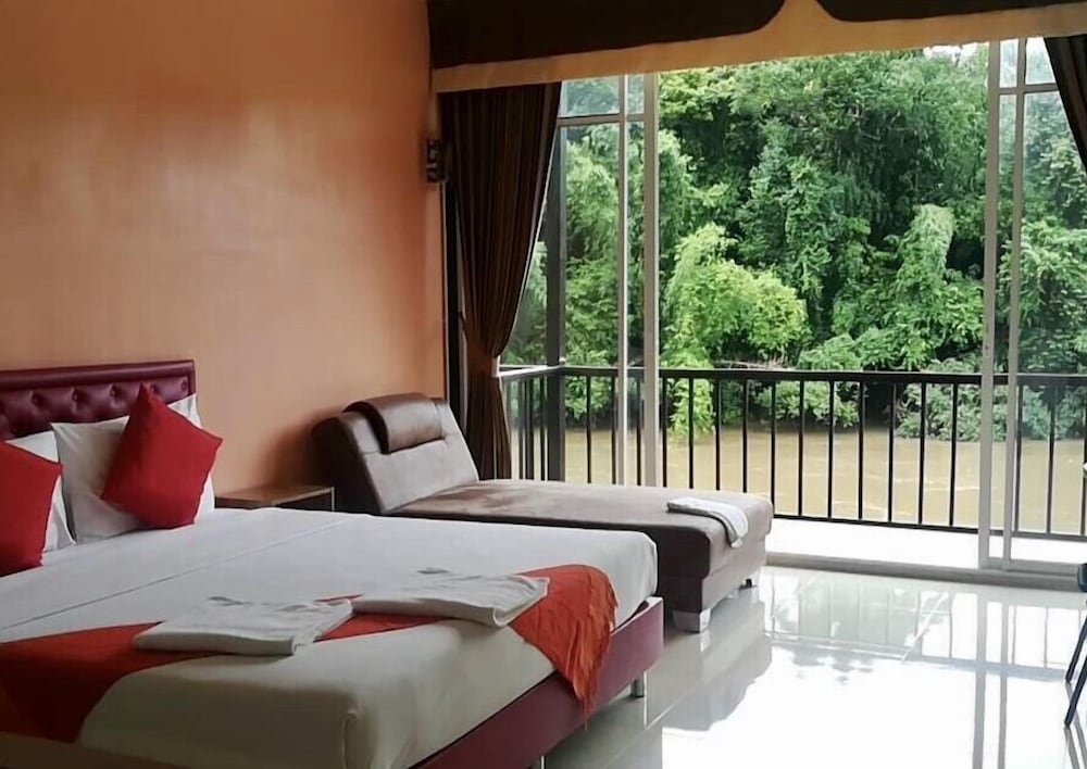 PECHMANEEKAN BEACH RESORT 25/71