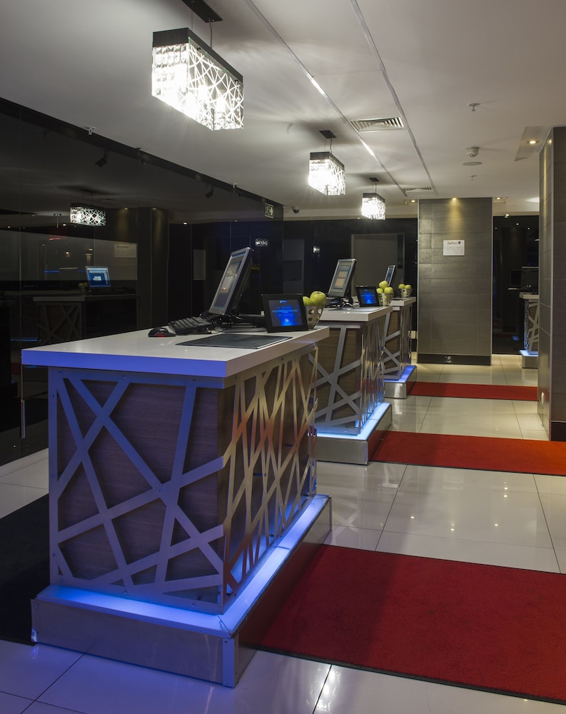 Radisson Blu Hotel Port Elizabeth 9/69