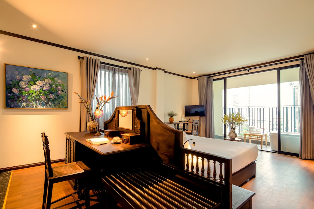 Amanaki Saigon Boutique Hotel 67/80