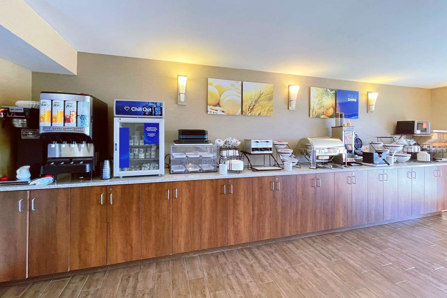 Comfort Inn Dartmouth, NS 8/12