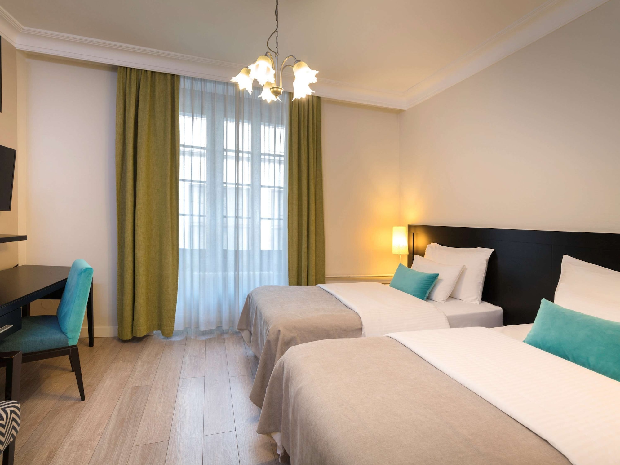 SUPERIOR, TWIN BEDS