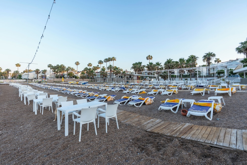 Lara Beach Homes 44/50