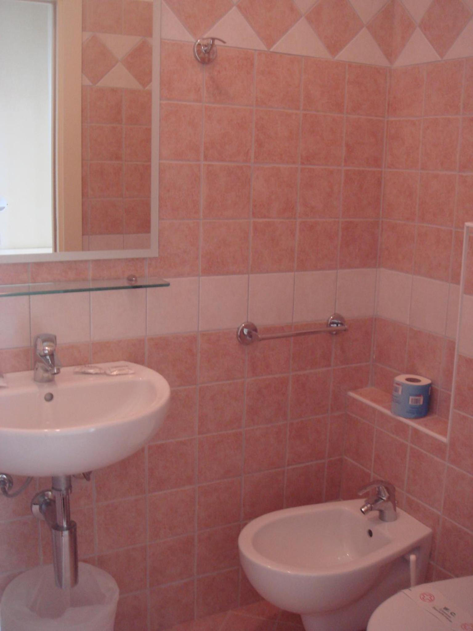 Room, Quadruple