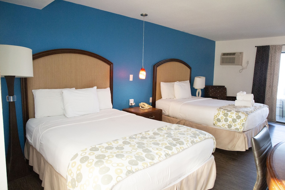 Dream Inn 15/69