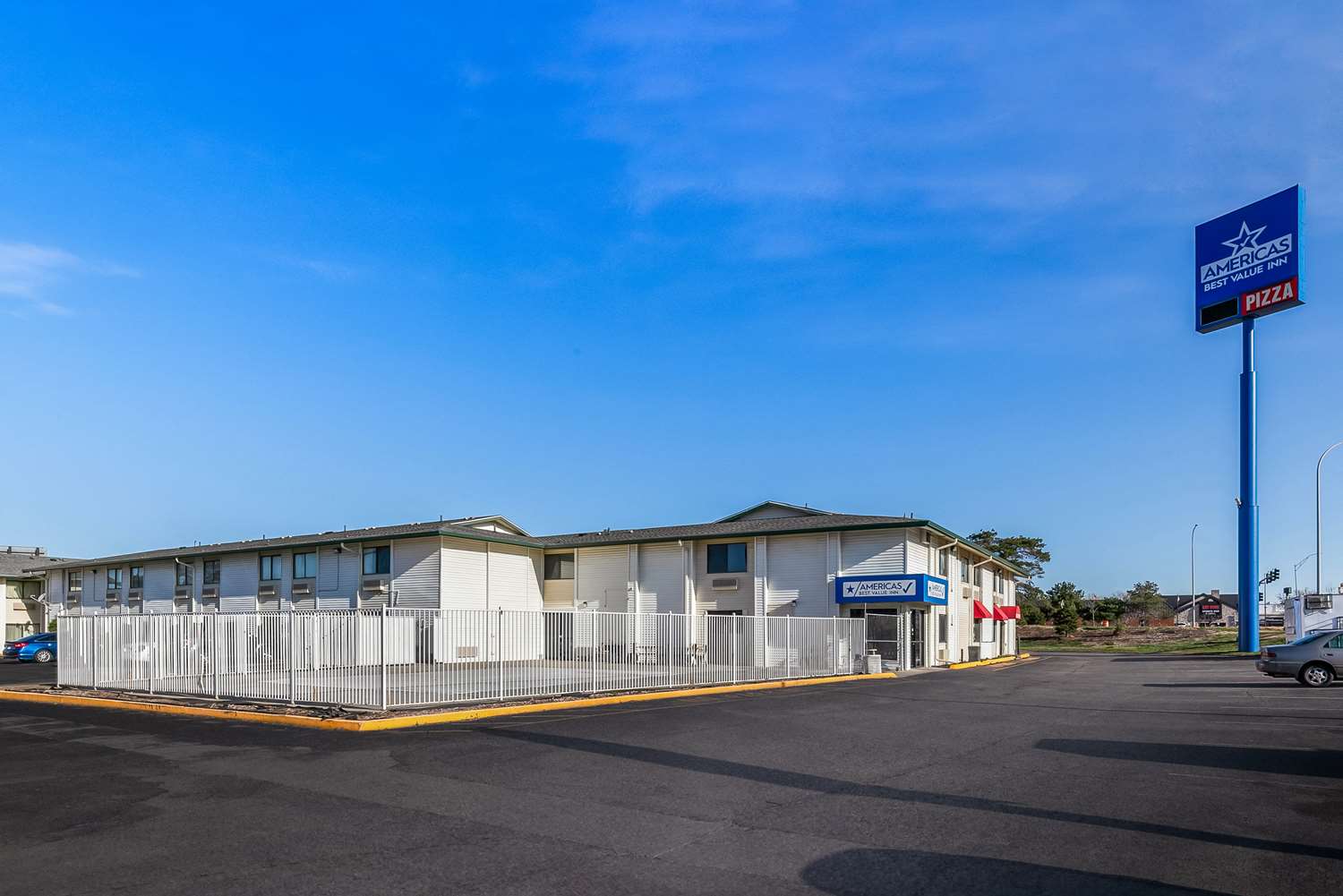 Americas Best Value Inn Lincoln Airport 32/32