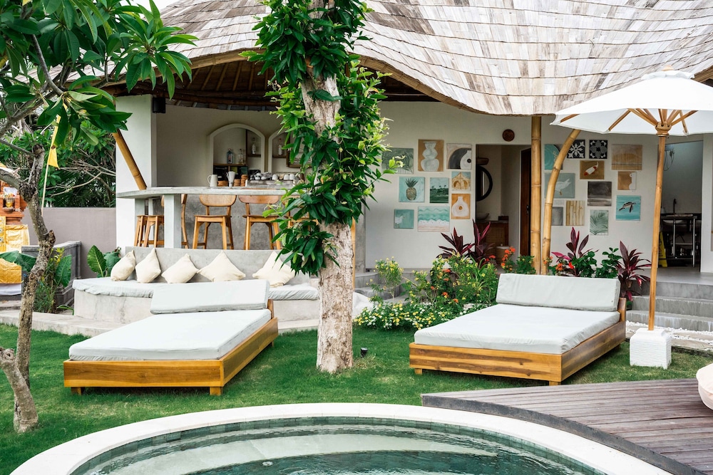 Shanti Boutique Retreat 8/57