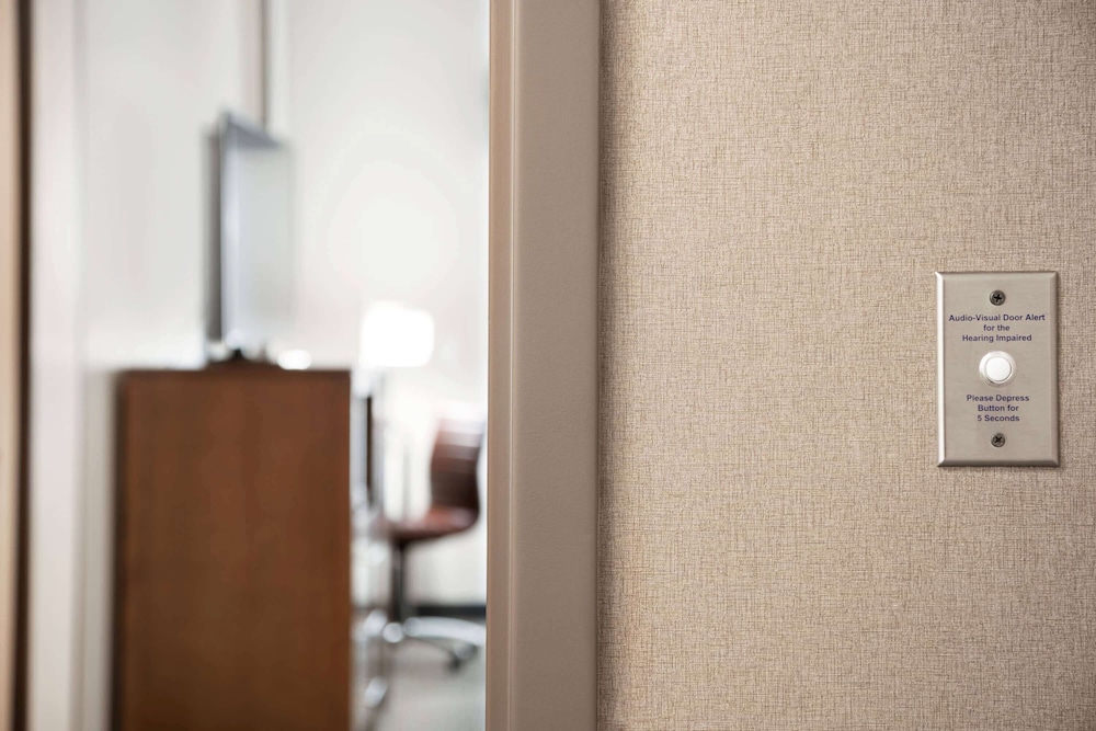 Courtyard by Marriott Seattle SeaTac Airport 21/49
