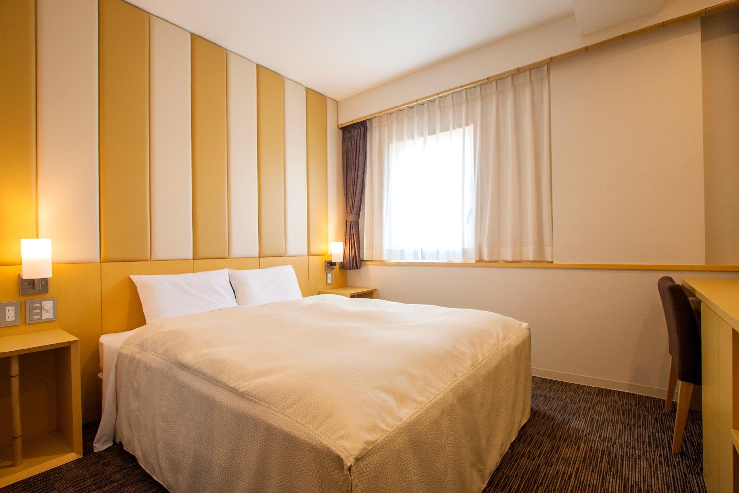 Designer, Double Bed
