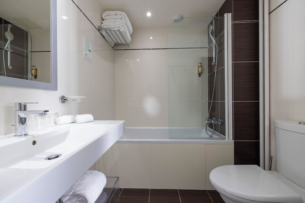 Elysees Bassano Hotel Formely Bw Hotel Elysees Bassa 79/81