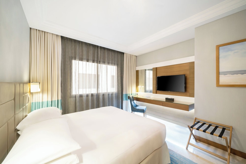 جناح بريميوم بسريرين مزدوجين بغرفتي نوم للمدخنين، فور بوينتس باي شيراتون الفندقية(Four Points By Sheraton Makkah Al Naseem) 5/10