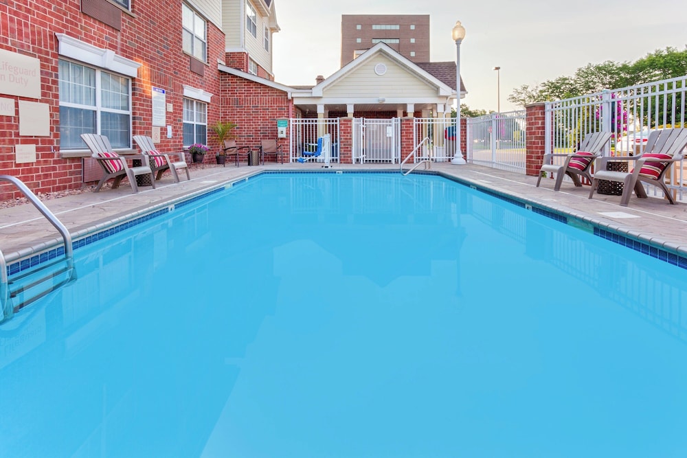 Towneplace Suites By Marriott Minneapolis West Stlouis Park 25/50