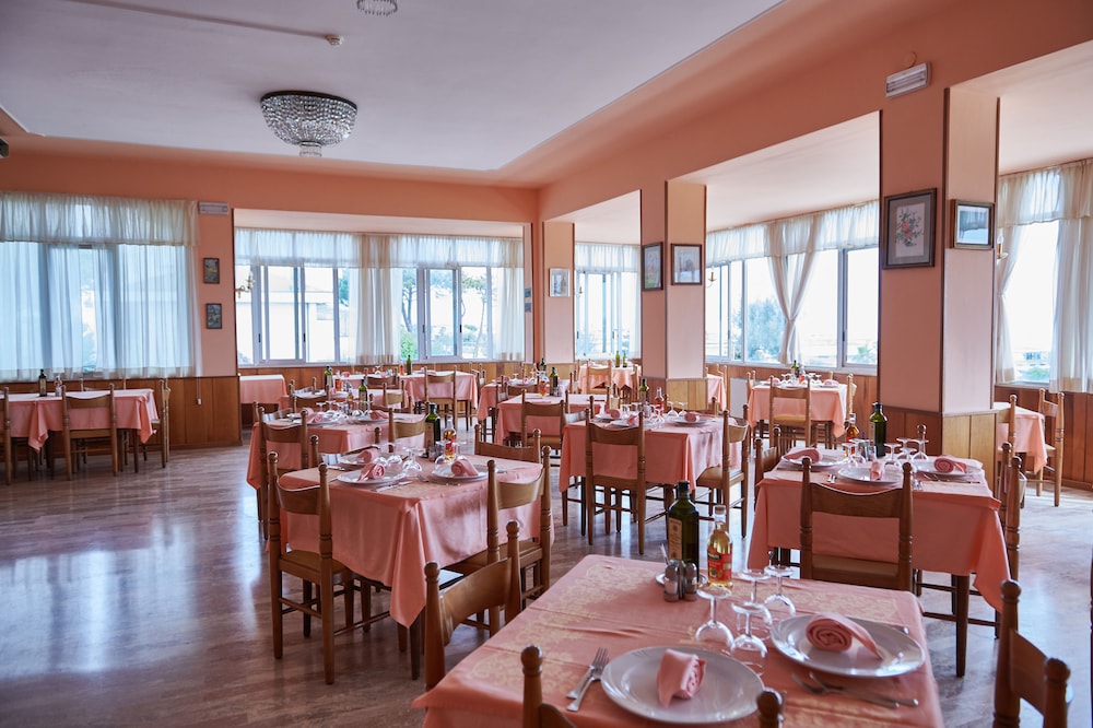 Hotel Caesar 23/43