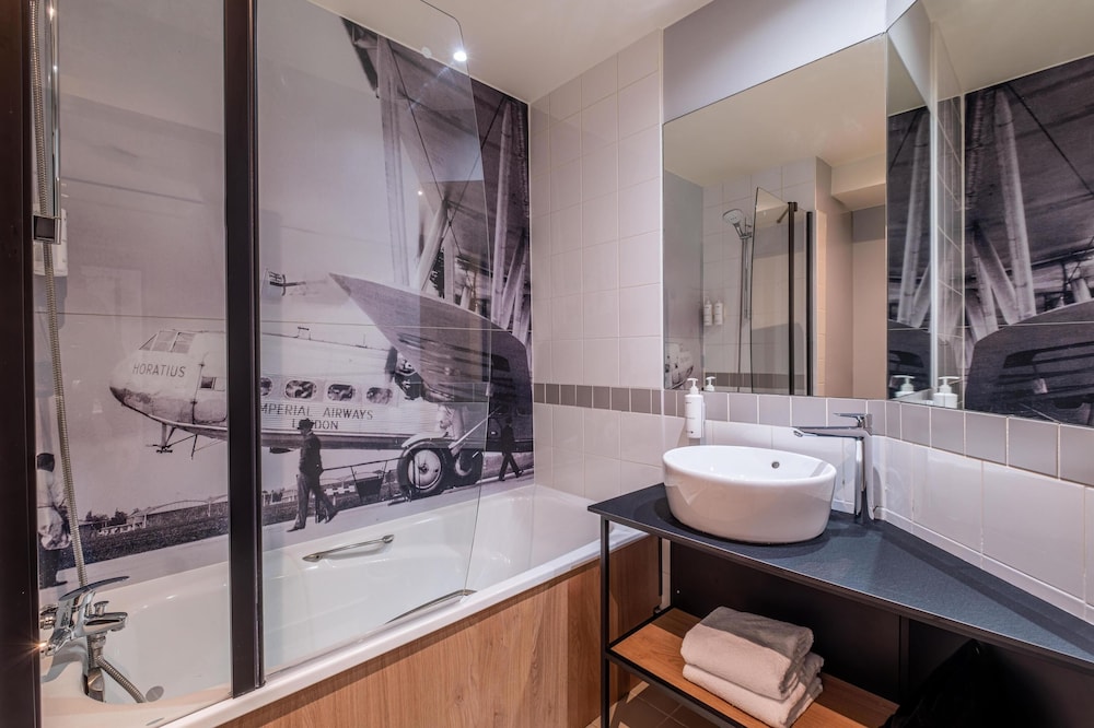 Radisson Hotel Paris Le Bourget 50/51