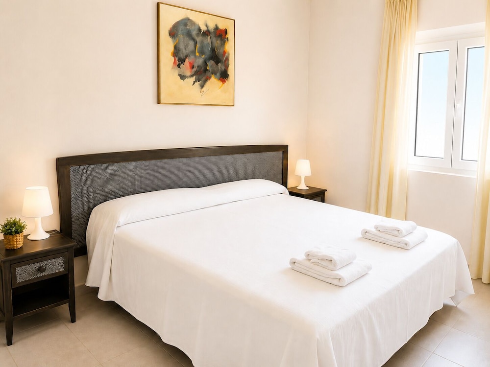 Apartamentos Larga 70 33/80