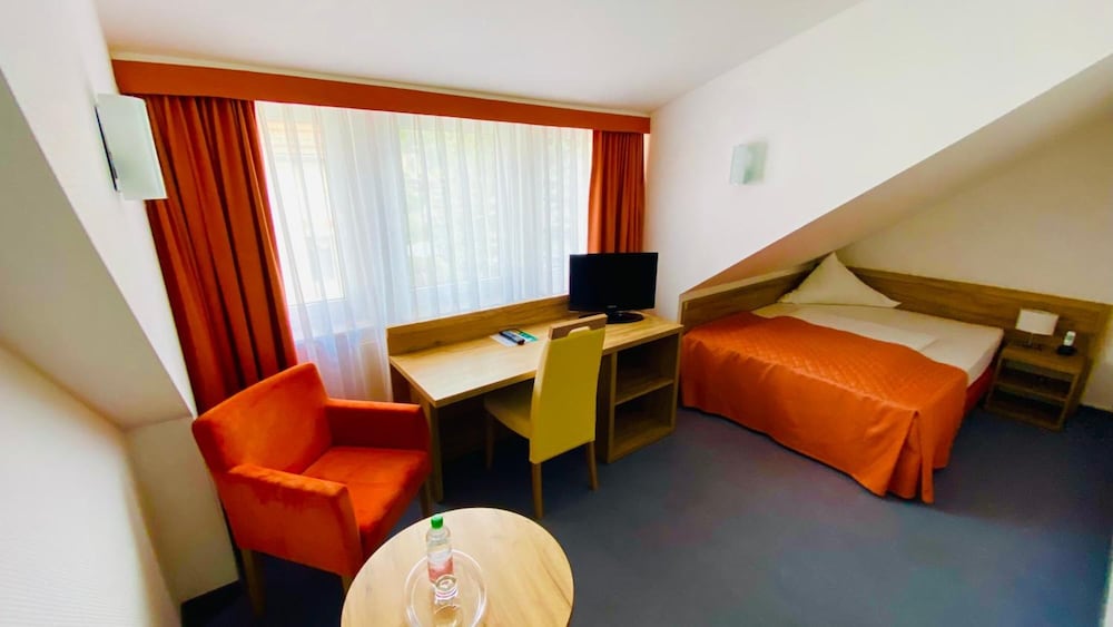 Hotel Erbgericht Krippen 27/50
