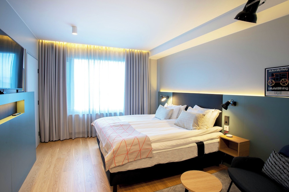 Holiday Inn Helsinki Expo Ex Holiday Inn Helsinki Exhibition Convention Centre 29/72