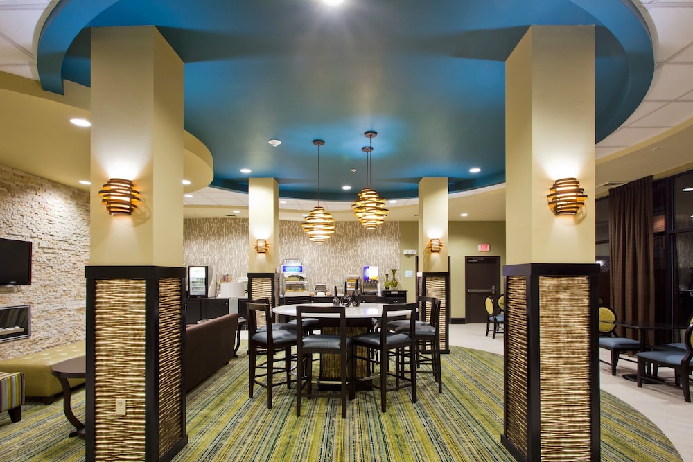 Holiday Inn Express Hotel Suites Waycross 45/56