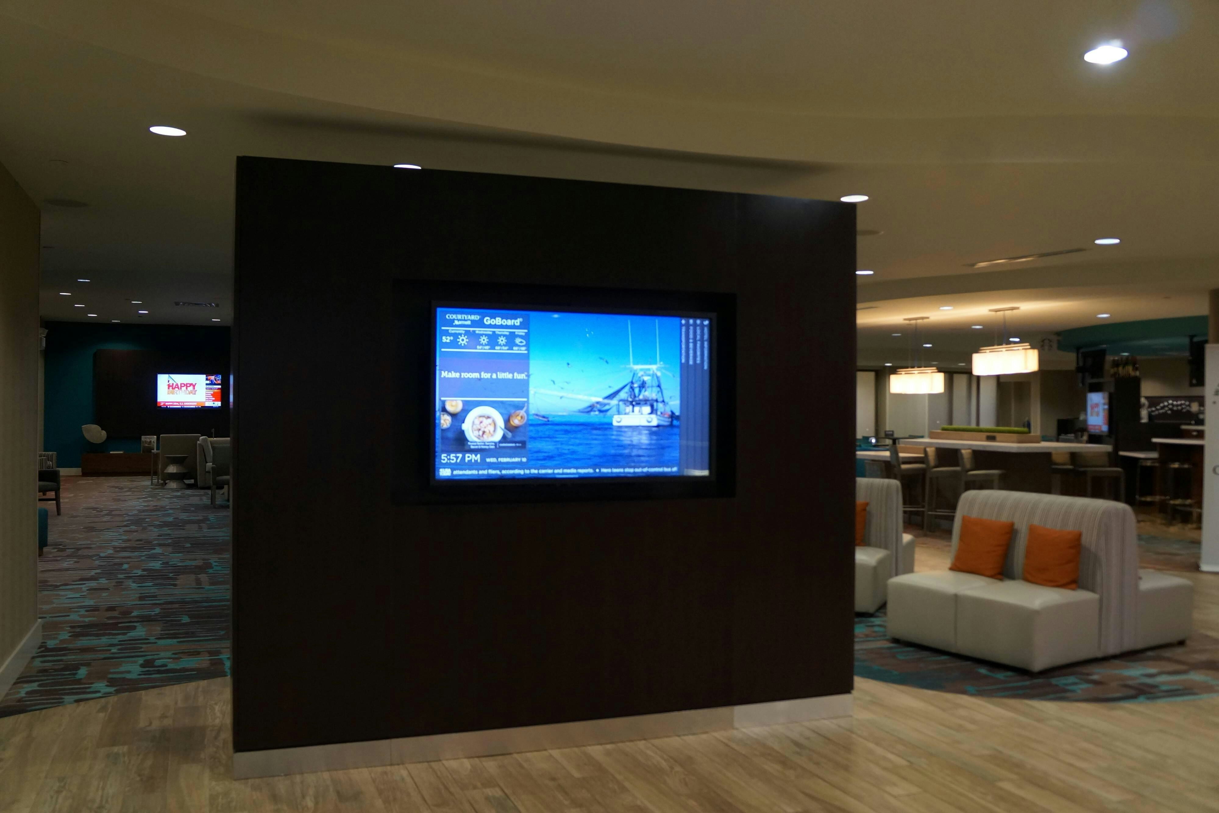 Courtyard By Marriott Gulfport Beachfront 7/45