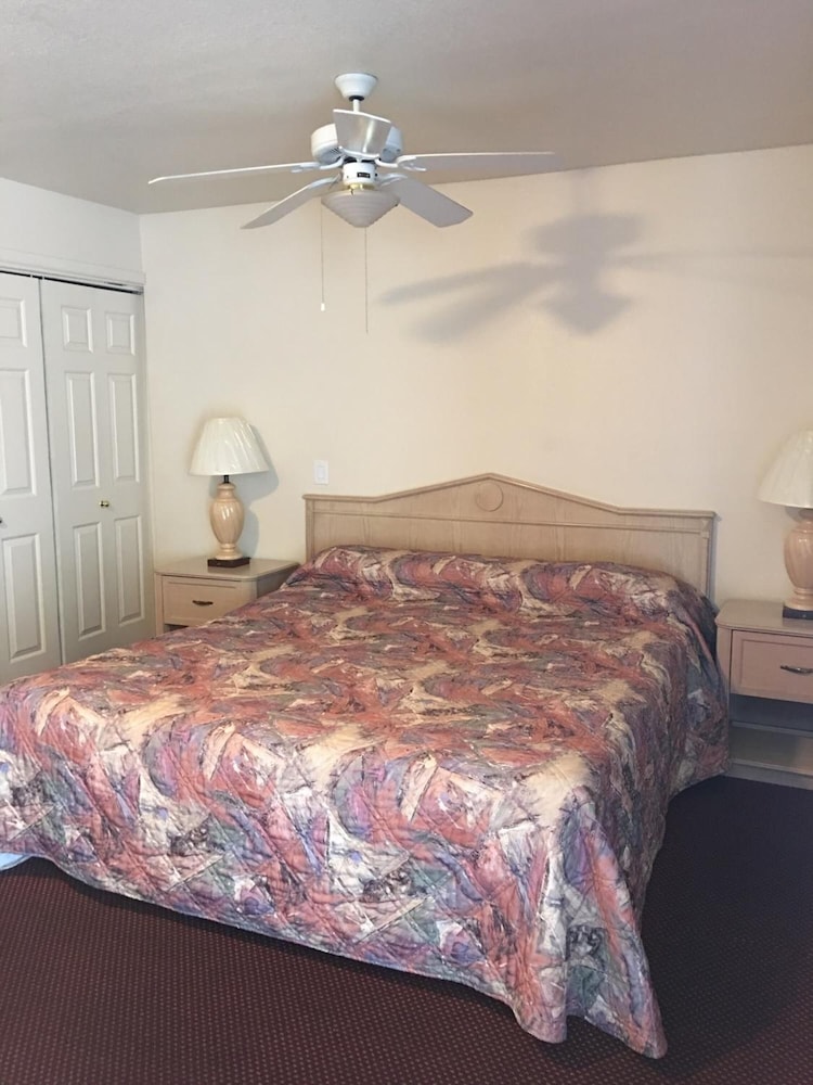 Swai Hotel 10/57