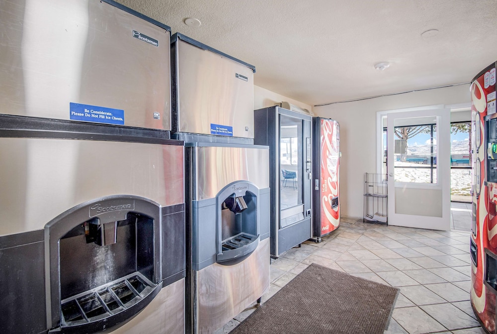 Motel6 Elko, NV 12/50