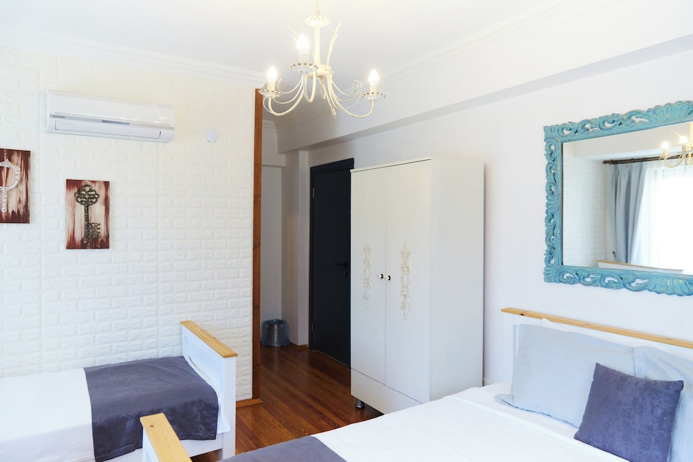 Ebruli Hotel 21/33