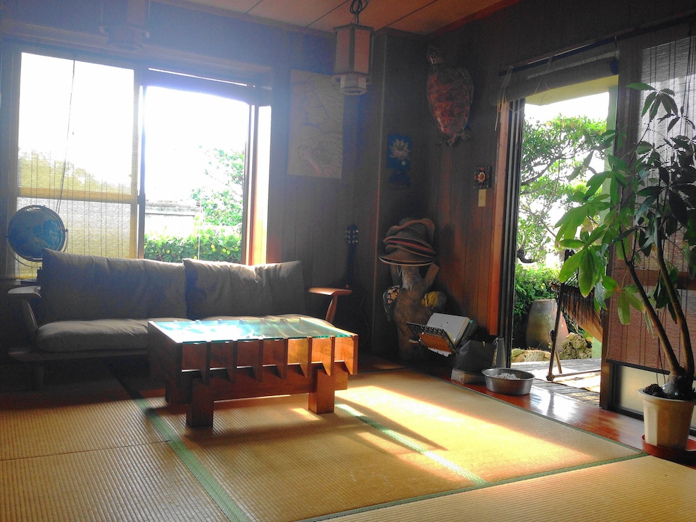 Hotel Hibiscus 25/35