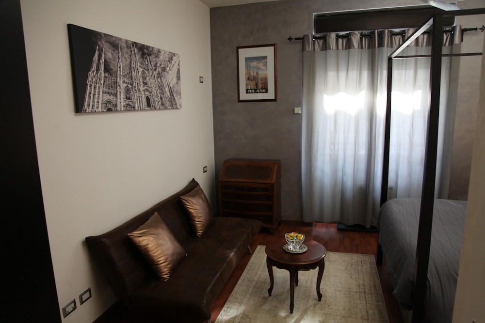 Atmos Luxe Navigli Hostel & Rooms 29/47