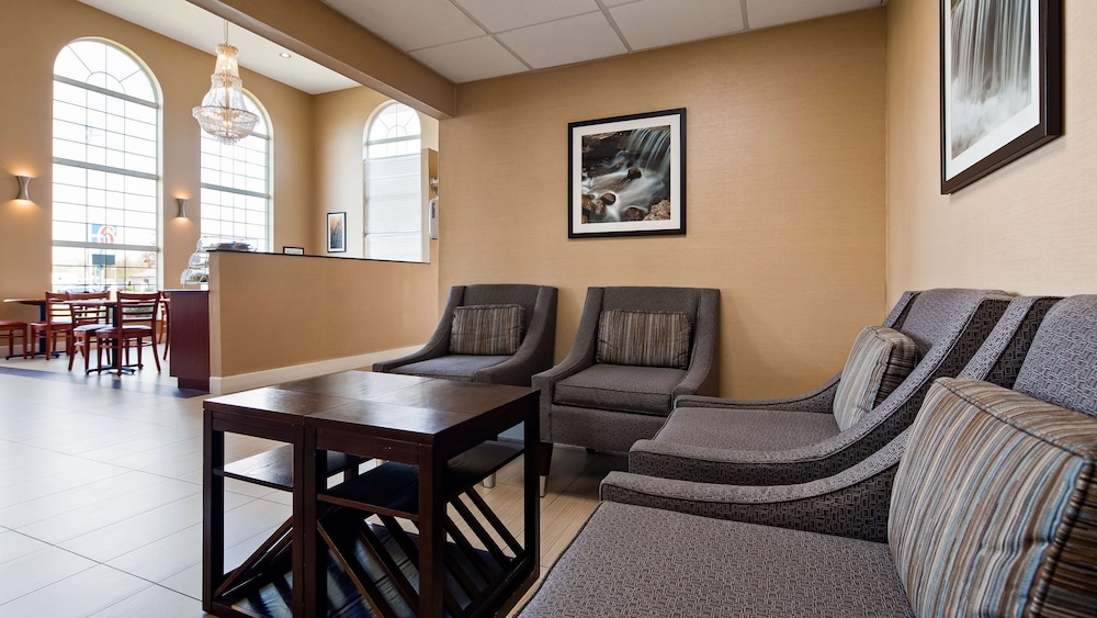 Best Western Airport Inn 28/39
