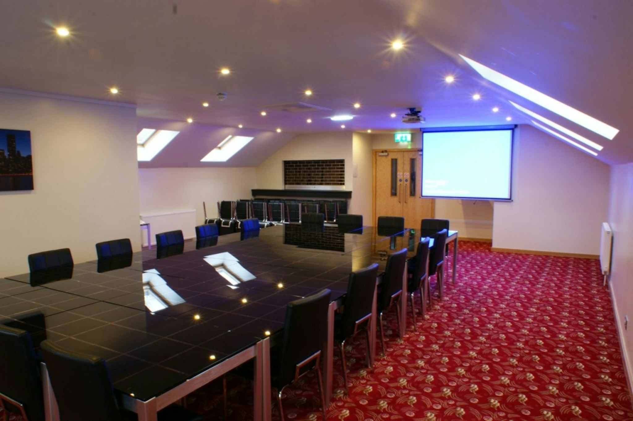 The Cambridge Hotel 28/40