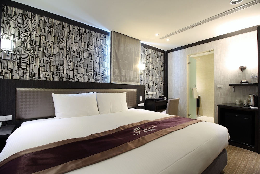J Hotel 20/60
