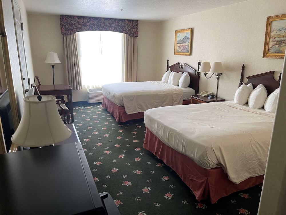 Standard, 2 Queen Beds