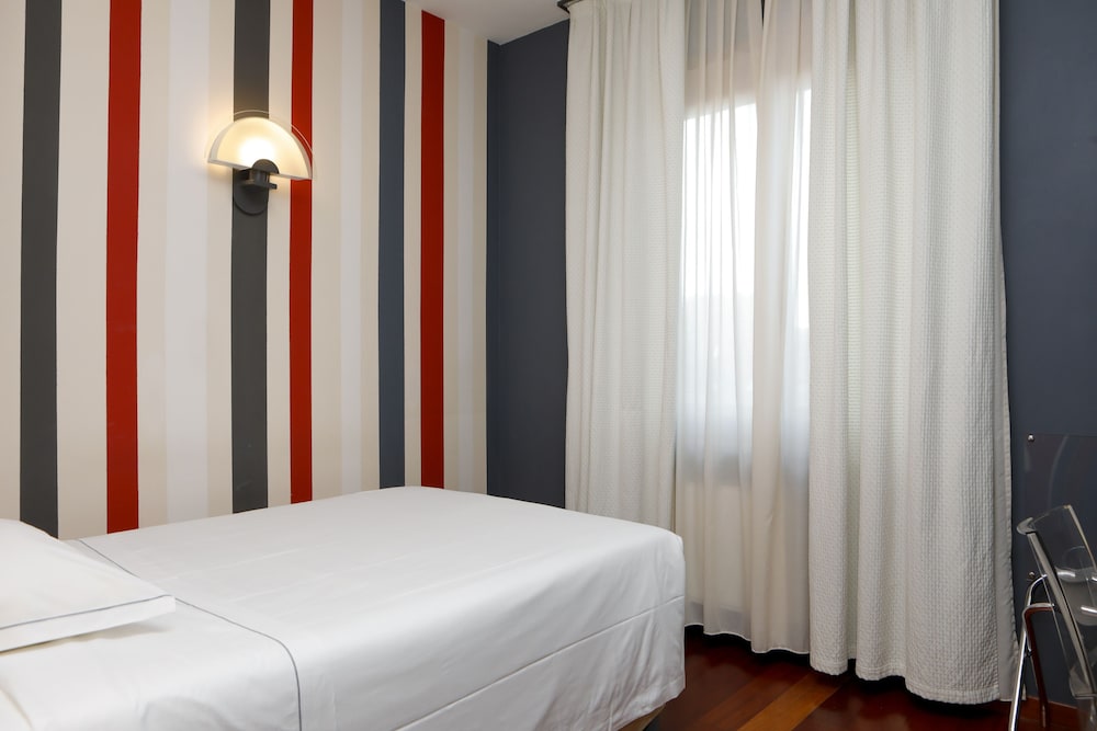 Hotel Lancaster 33/51