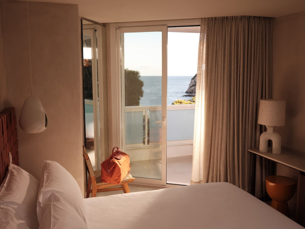 Mondrian Ibiza 22/73