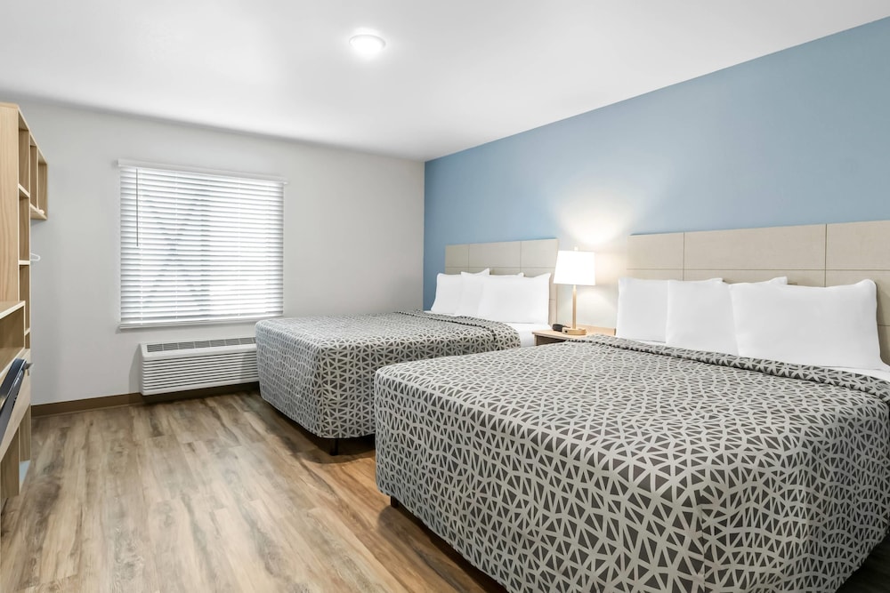 WoodSpring Suites Washington Meadowlands PA 15/45