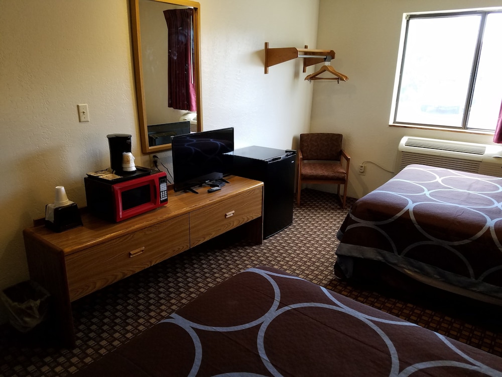 Auburn Inn 23/31