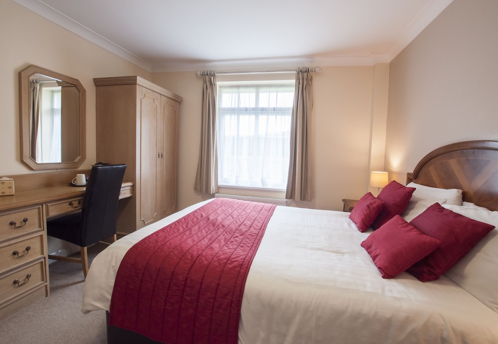 Exeter Court Hotel 26/66
