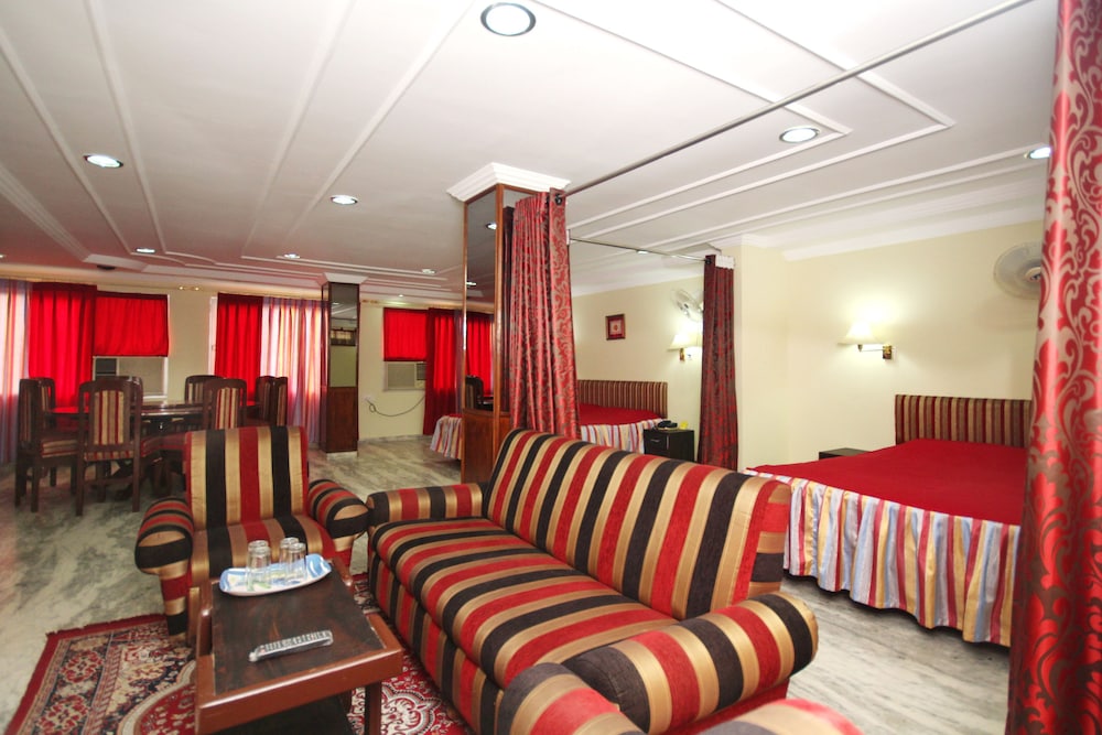 HOTEL PADMINI PALACE 35/56