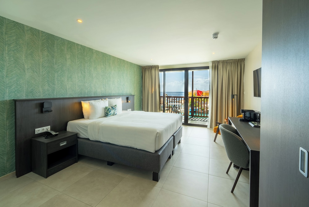 Lions Dive Beach Resort Curacao 23/72