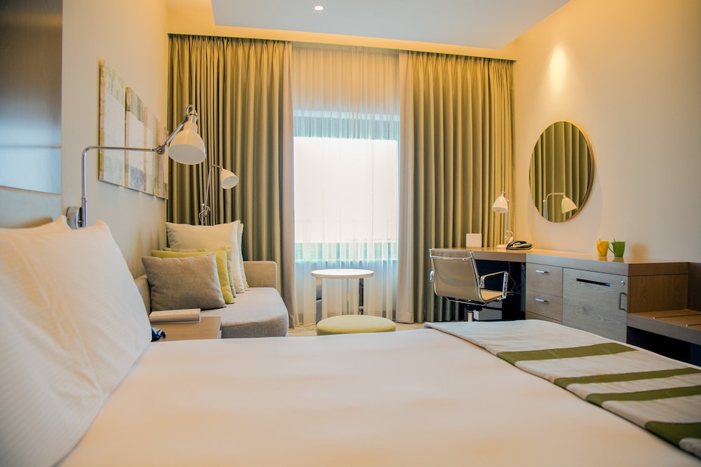 Holiday Inn & Suites - Dubai Festival City, an IHG Hotel 14/70