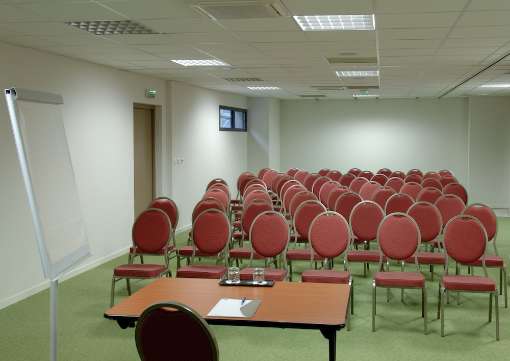 Hotel Le Palladior Voiron 34/39