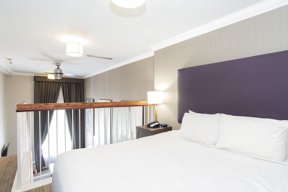 Sandman Hotel & Suites Calgary South 21/65