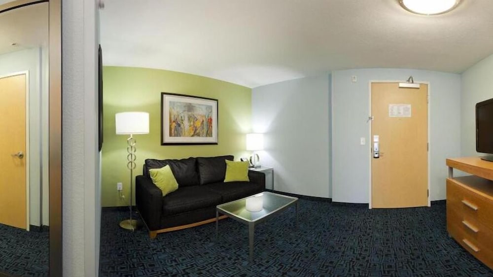 Holiday Inn Express & Suites Rock Springs Green River 40/56