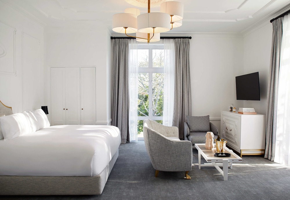 The Alphen Boutique Hotel 5/35
