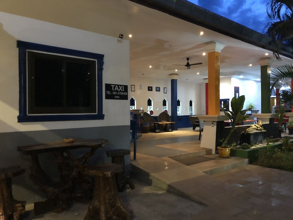 Tropical Palm Resort and Spa 25/31