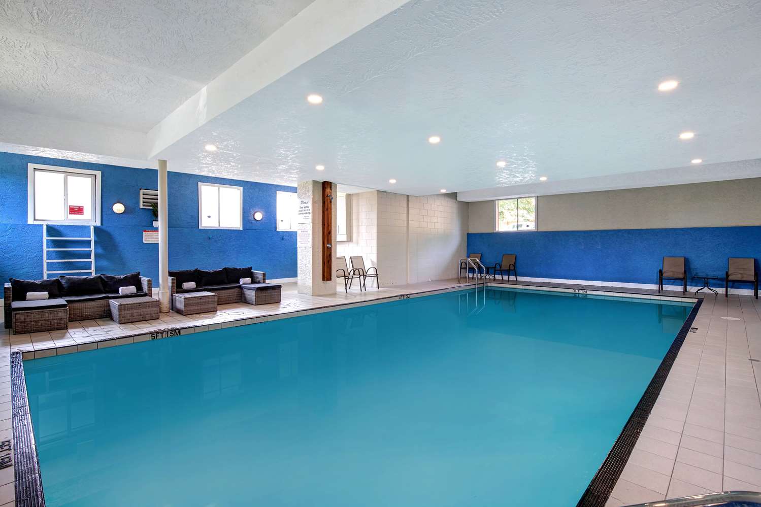Days Inn By Wyndham Victoria Uptown 28/62
