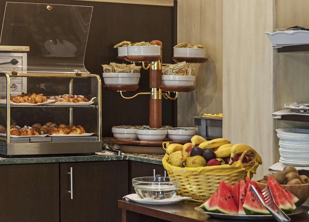 restaurant-cafeteria