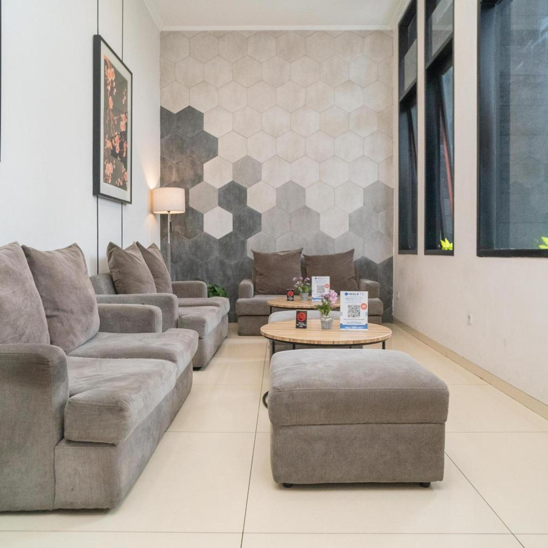 Sans Hotel FiFFa Premiere Malang 34/56
