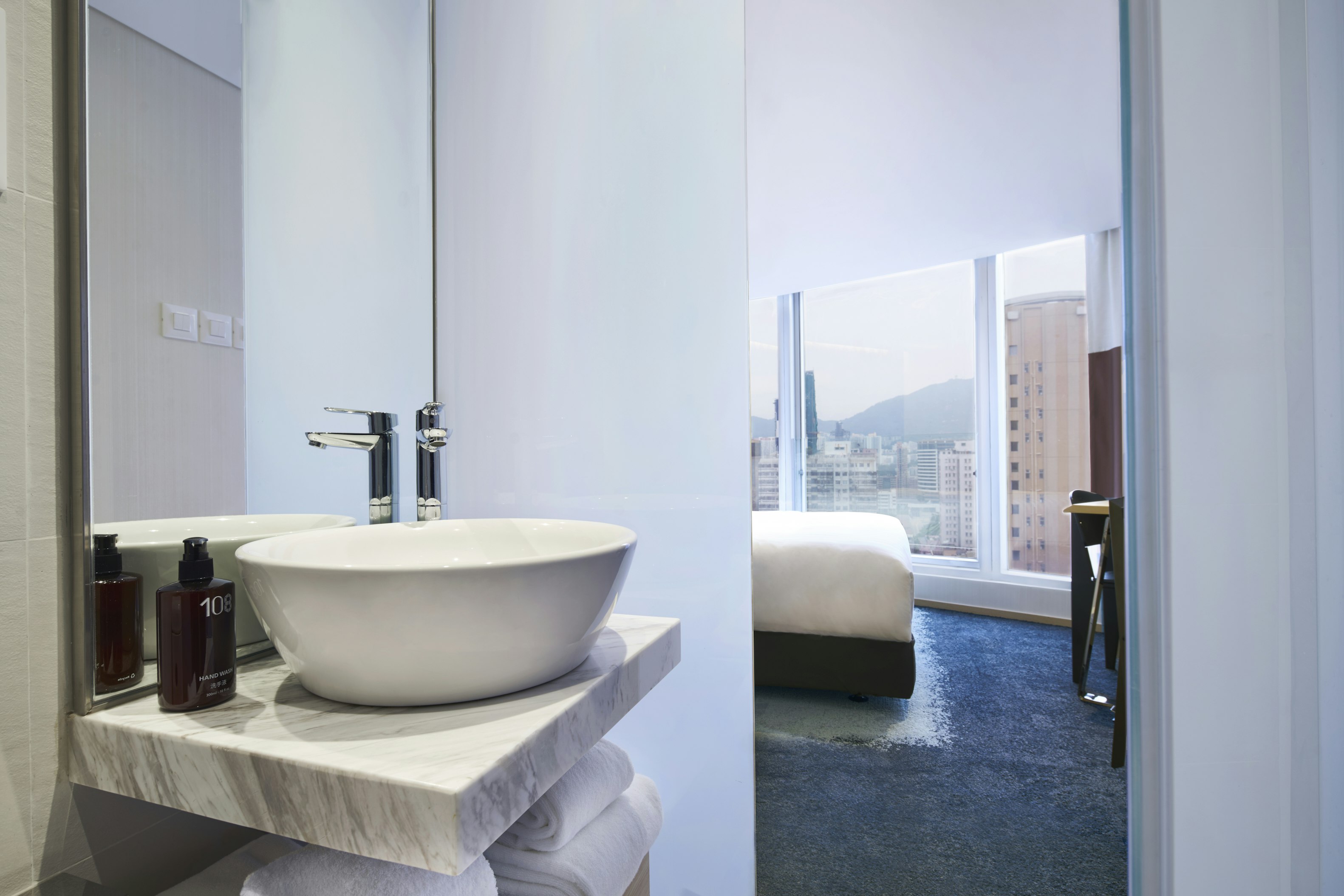 Hotel 108 Hong Kong 13/14