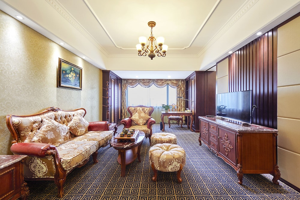 Grand Regency 42/58